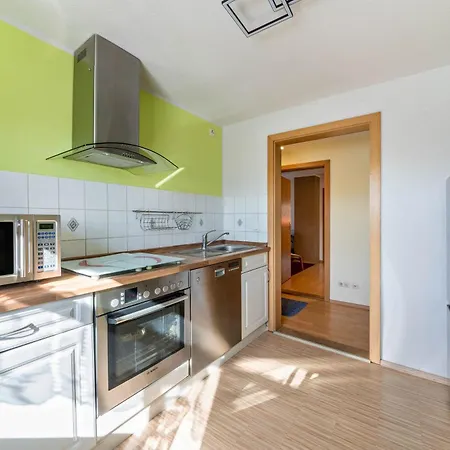 Idyllische Am Pillnitzer Schlosspark Dresden