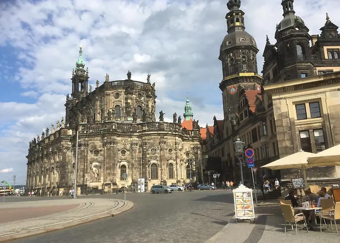 Idyllische Am Pillnitzer Schlosspark Appartement Dresden