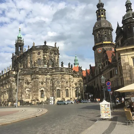 Idyllische Am Pillnitzer Schlosspark Apartamento Dresde