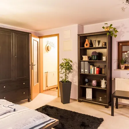 Idyllische Am Pillnitzer Schlosspark *