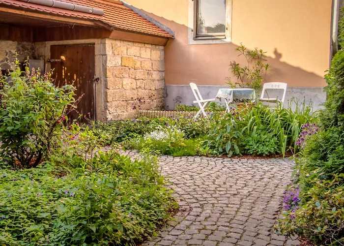 Idyllische Am Pillnitzer Schlosspark Apartment