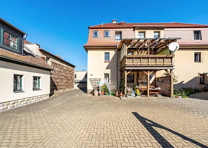 Idyllische Am Pillnitzer Schlosspark Dresden