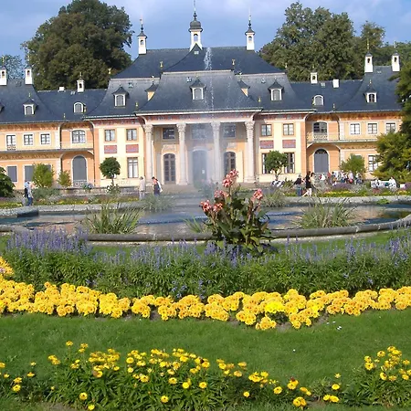 Idyllische Am Pillnitzer Schlosspark Dresde